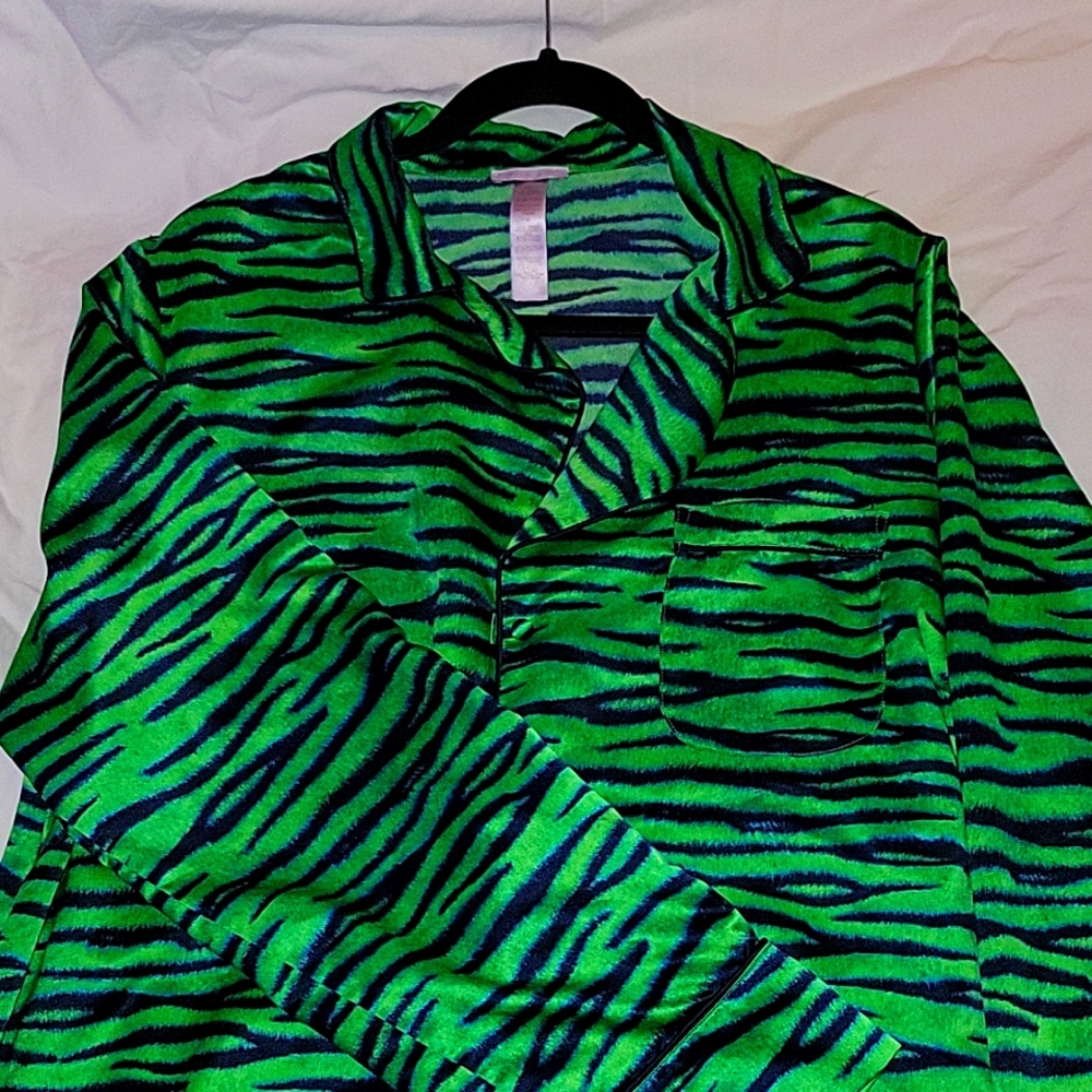 Savage x Fenty satin pj top size 3X. Preloved